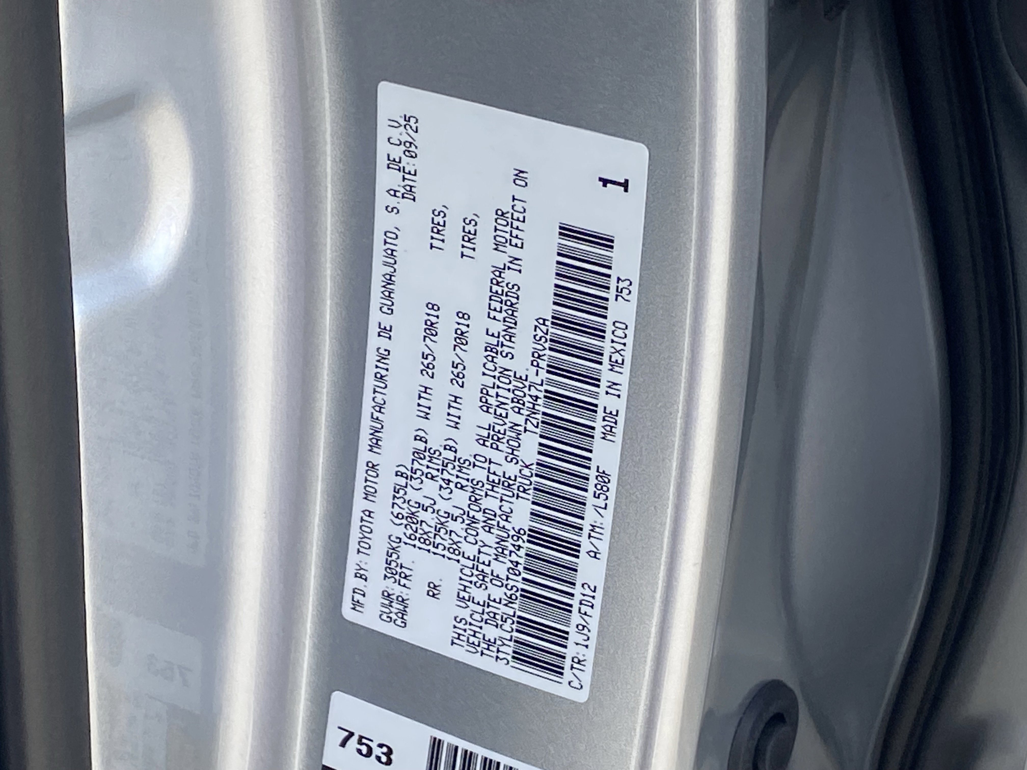 Certified 2025 Toyota Tacoma TRD Off-Road image 30