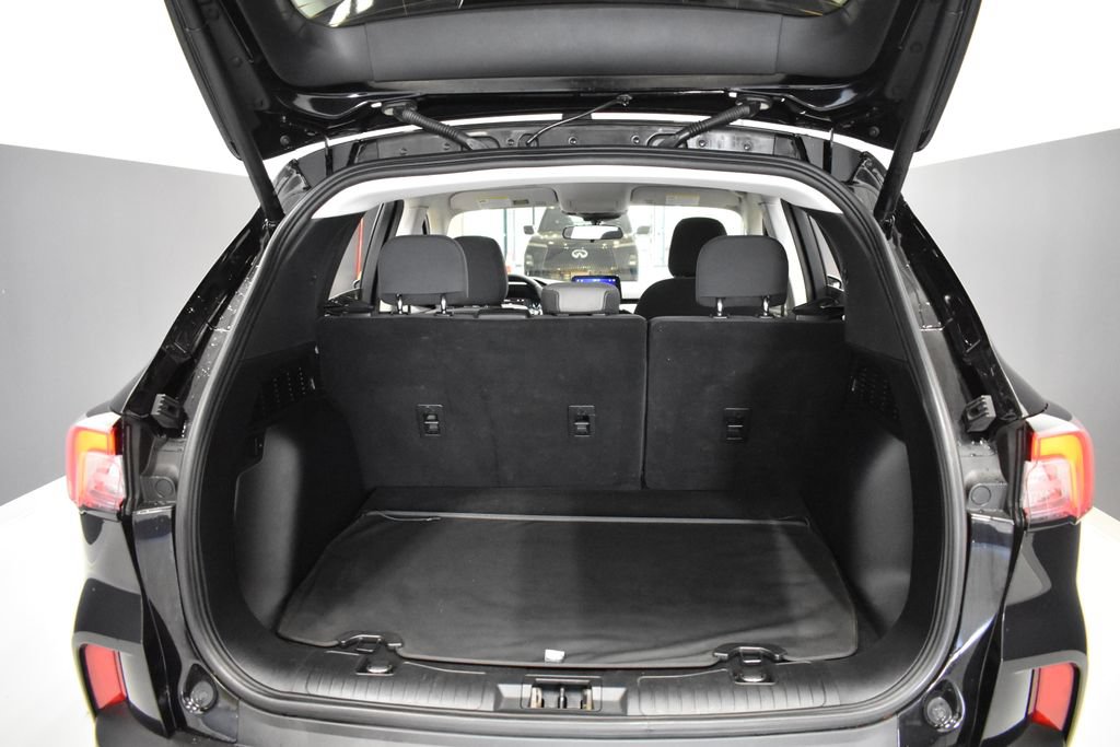 Used 2022 Ford Escape SE w/ Convenience Package FWD image 32