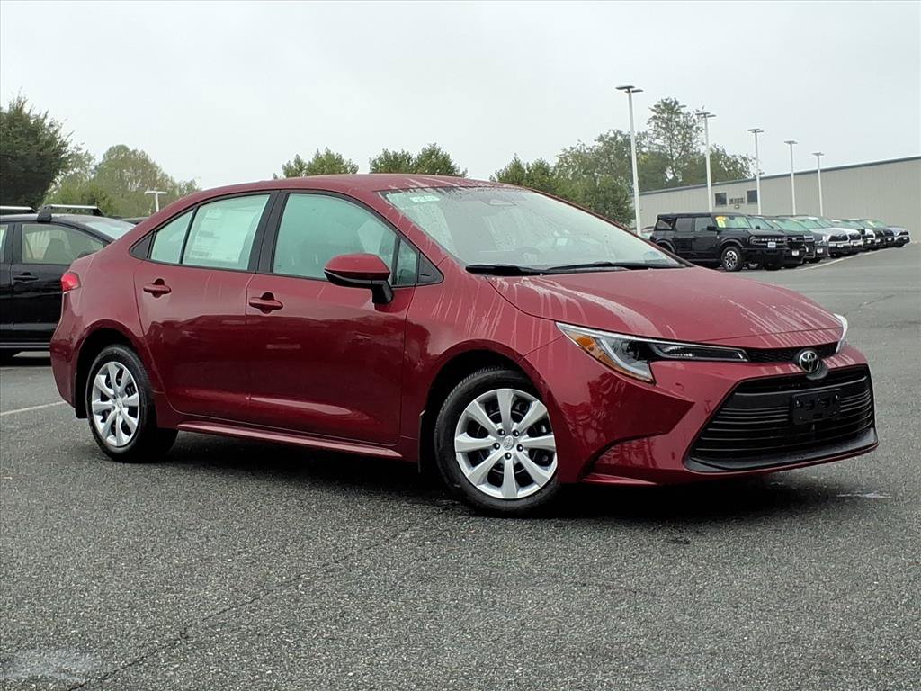 New 2026 Toyota Corolla LE FWD image 2