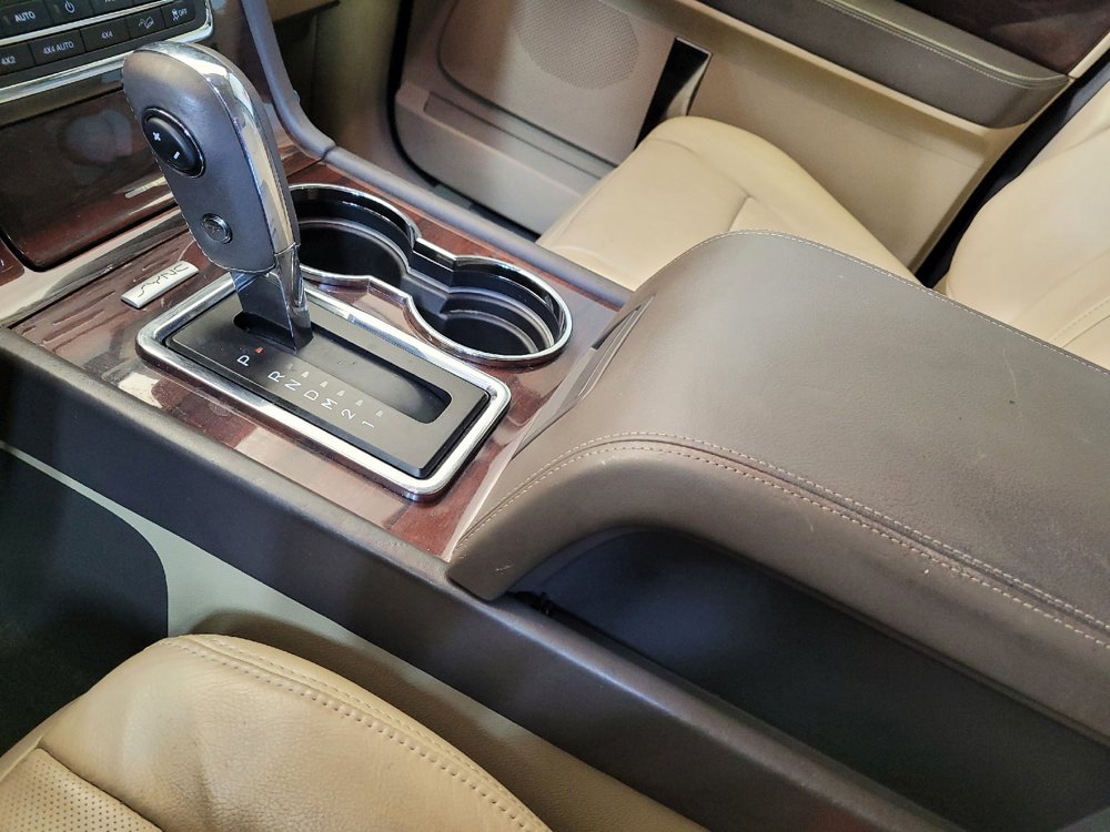 Used 2016 Lincoln Navigator Reserve AWD/4WD image 26