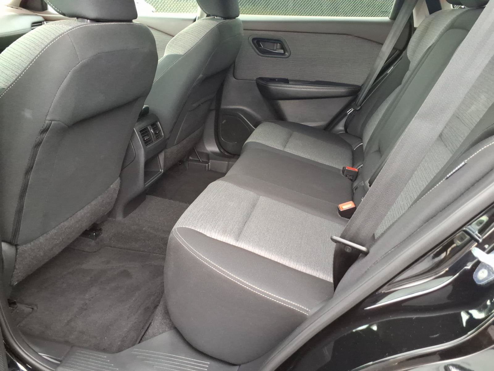Used 2022 Nissan Rogue S AWD/4WD image 13