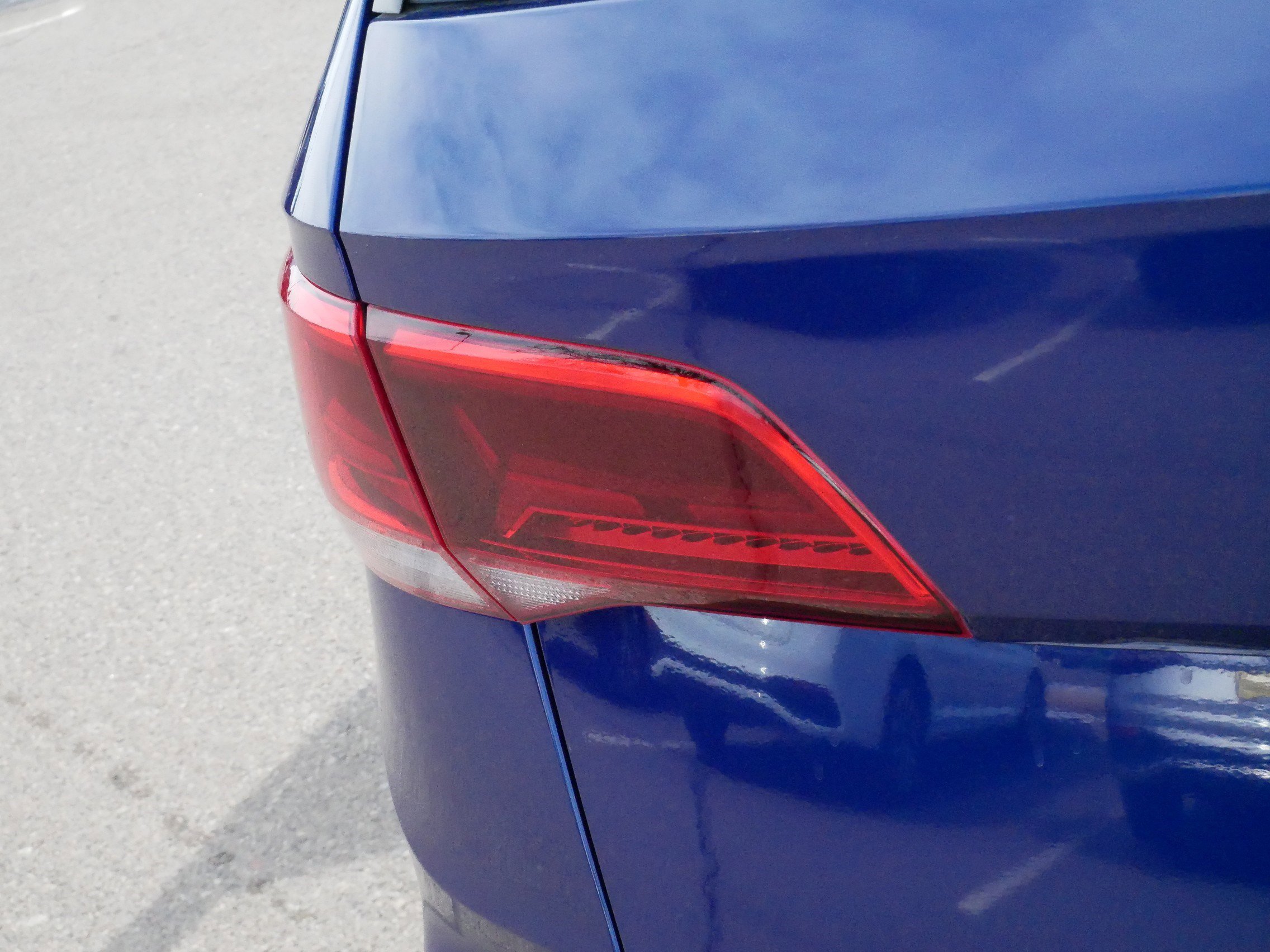 Used 2023 Volkswagen Taos SEL image 17