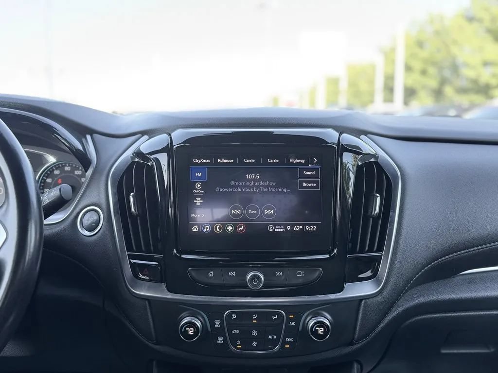 Used 2022 Chevrolet Traverse LT AWD/4WD image 16