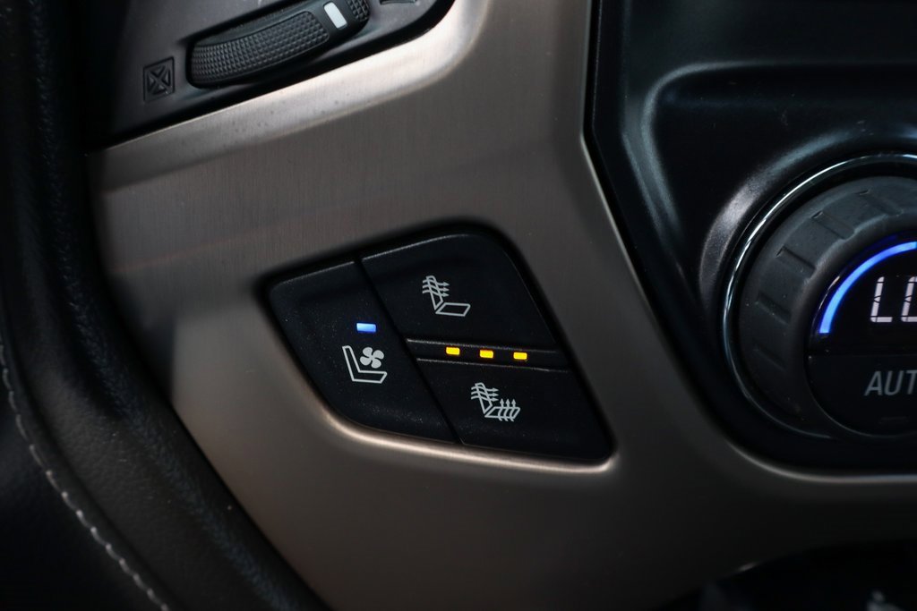 Used 2016 GMC Sierra 3500 Denali w/ Duramax Plus Package image 39