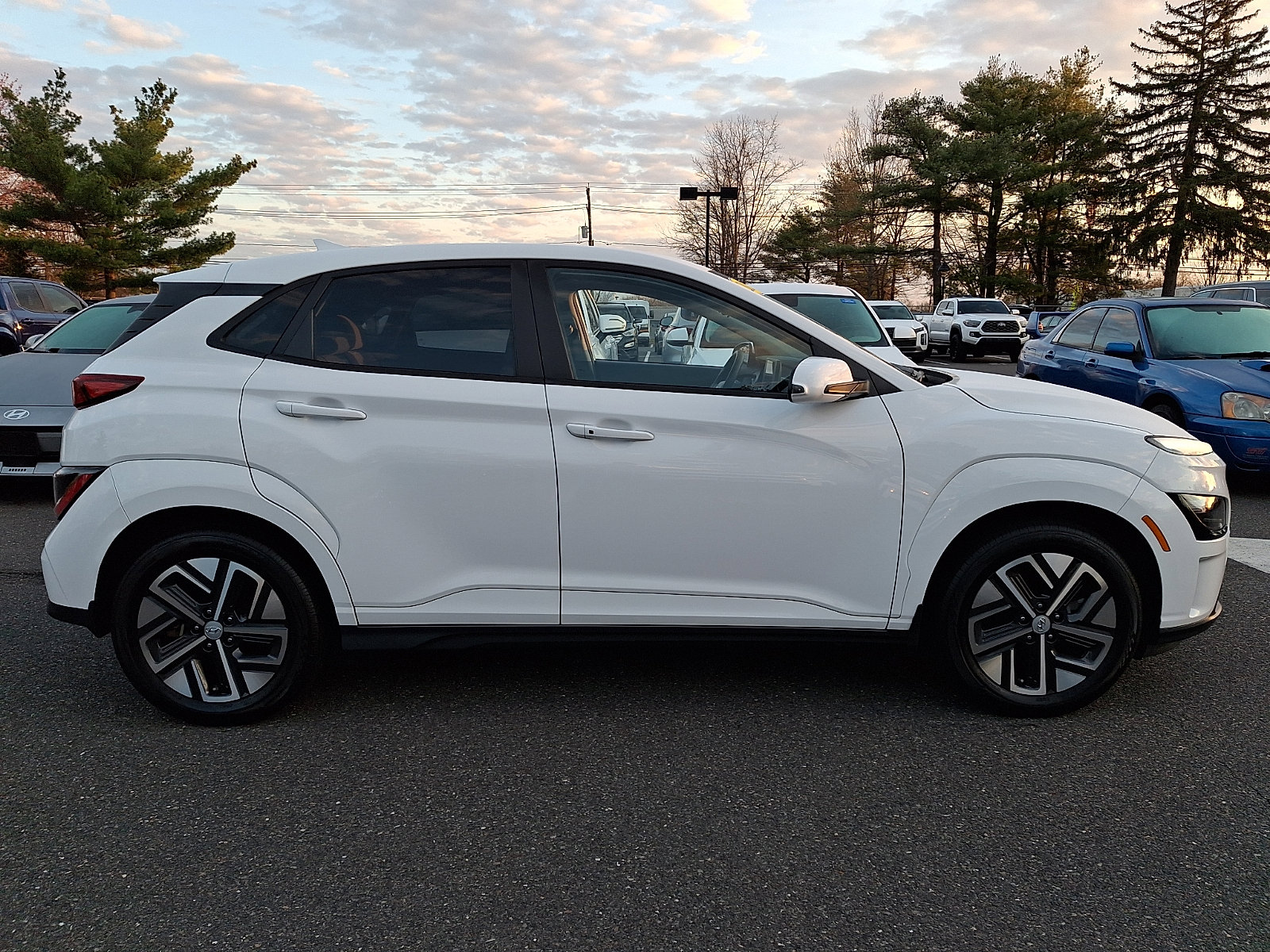 Certified 2023 Hyundai Kona SE image 7