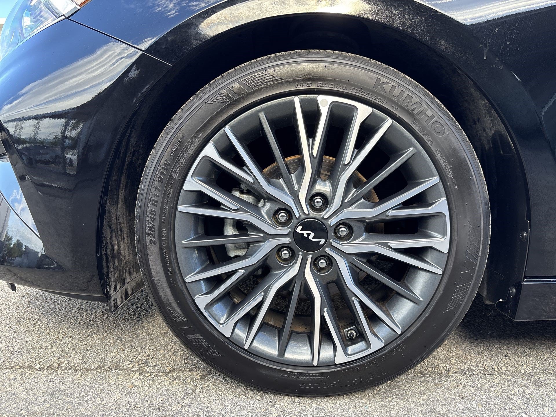 Certified 2024 Kia Forte GT-Line FWD image 18