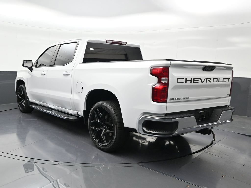 Used 2023 Chevrolet Silverado 1500 LT RWD image 3