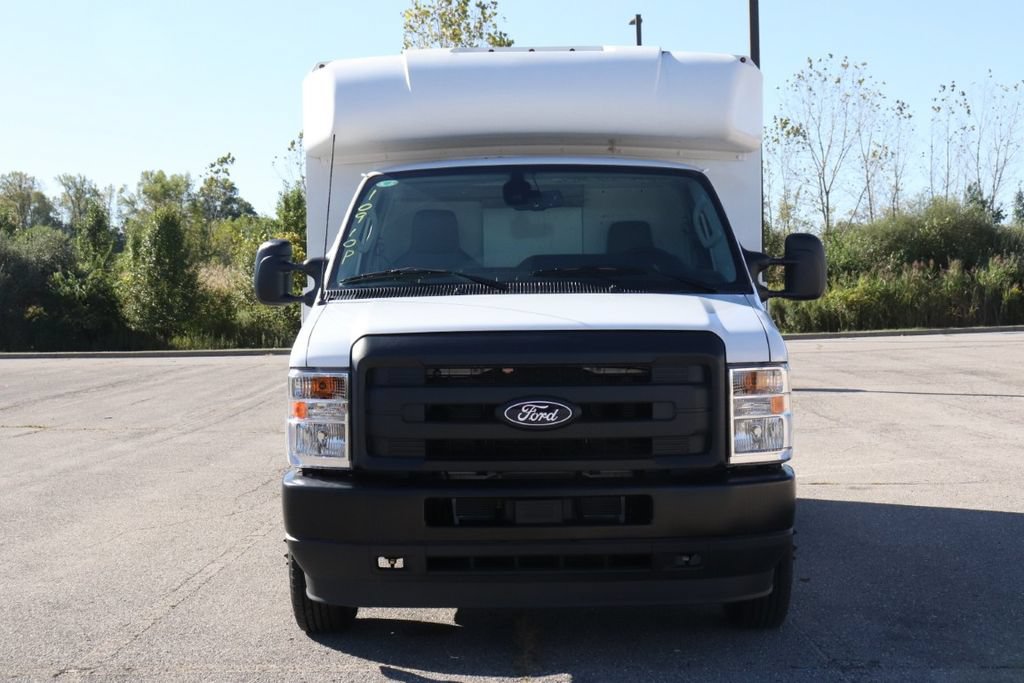 New 2026 Ford E-350 and Econoline 350 Super Duty w/ Power Equipment Group RWD image 2