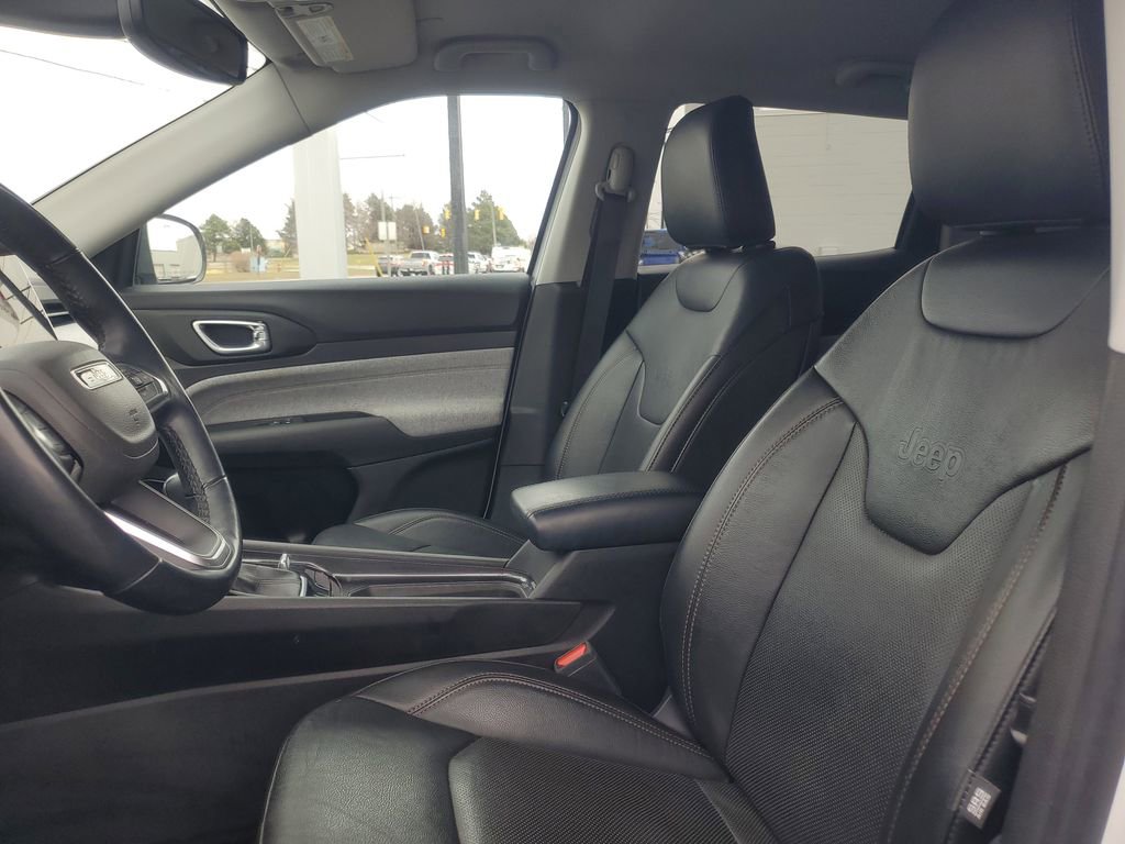 Used 2022 Jeep Compass Latitude image 12