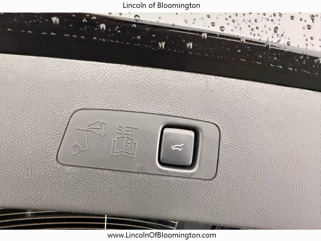 New 2026 Lincoln Corsair Premiere image 20