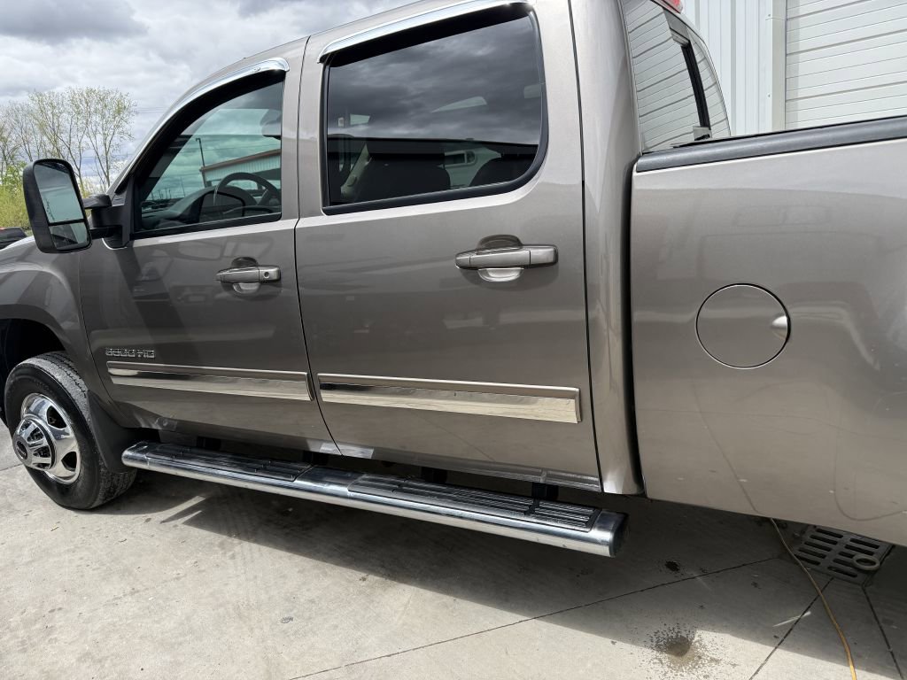 Used 2012 GMC Sierra 3500 SLT AWD/4WD image 25