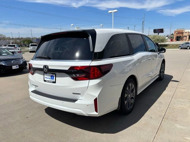 Certified 2026 Honda Odyssey Touring image 5