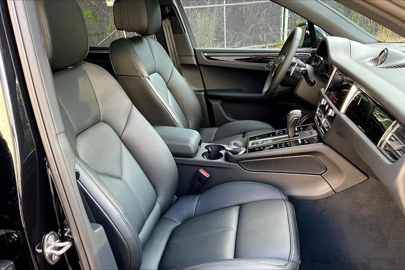 New 2026 Porsche Macan image 10