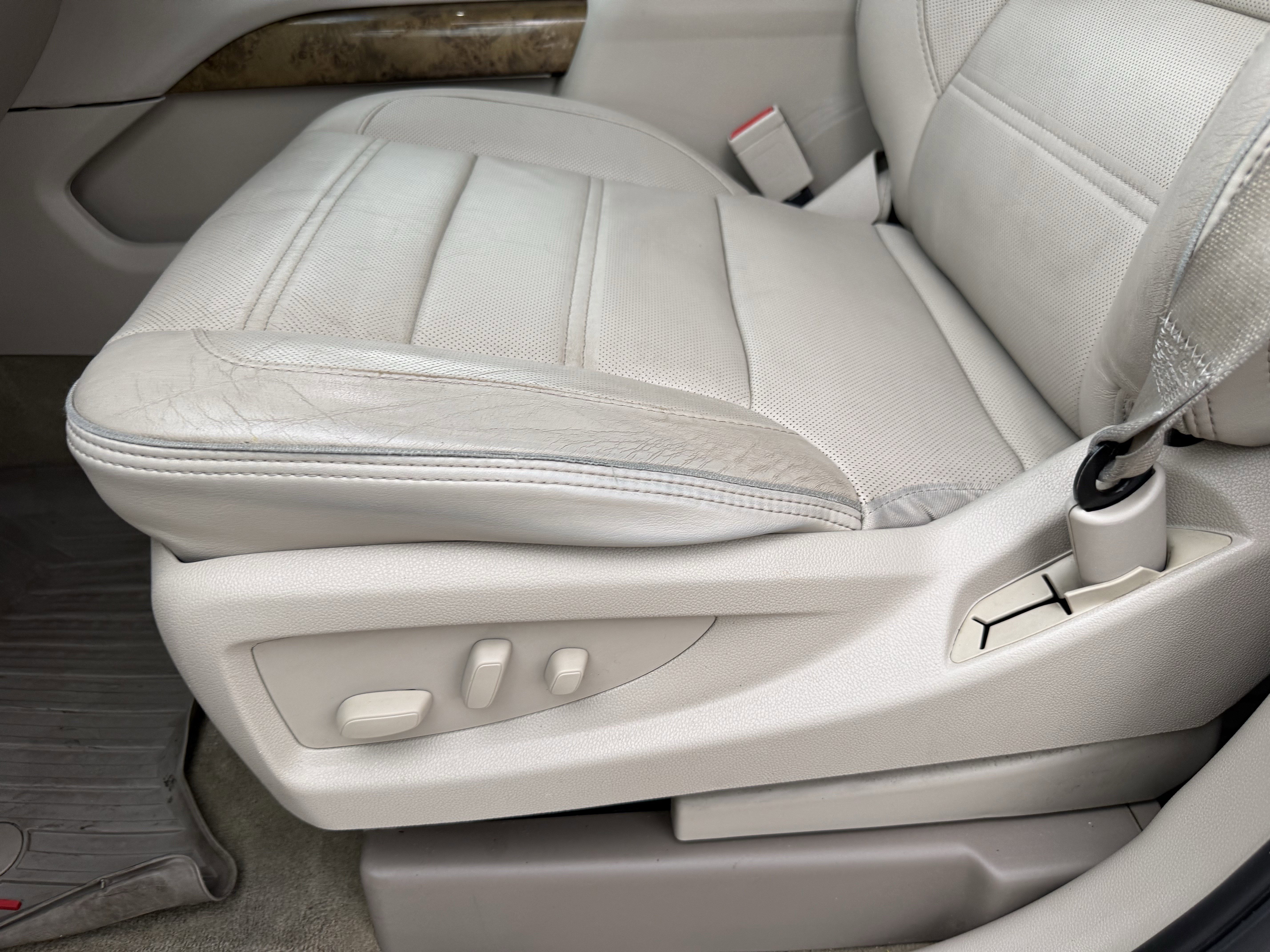 Used 2016 GMC Yukon XL Denali w/ Open Road Package image 29