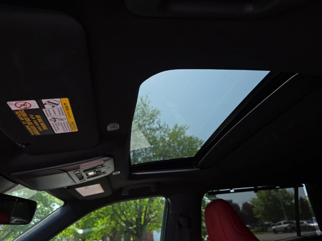 Used 2023 Toyota Highlander XSE AWD/4WD image 27