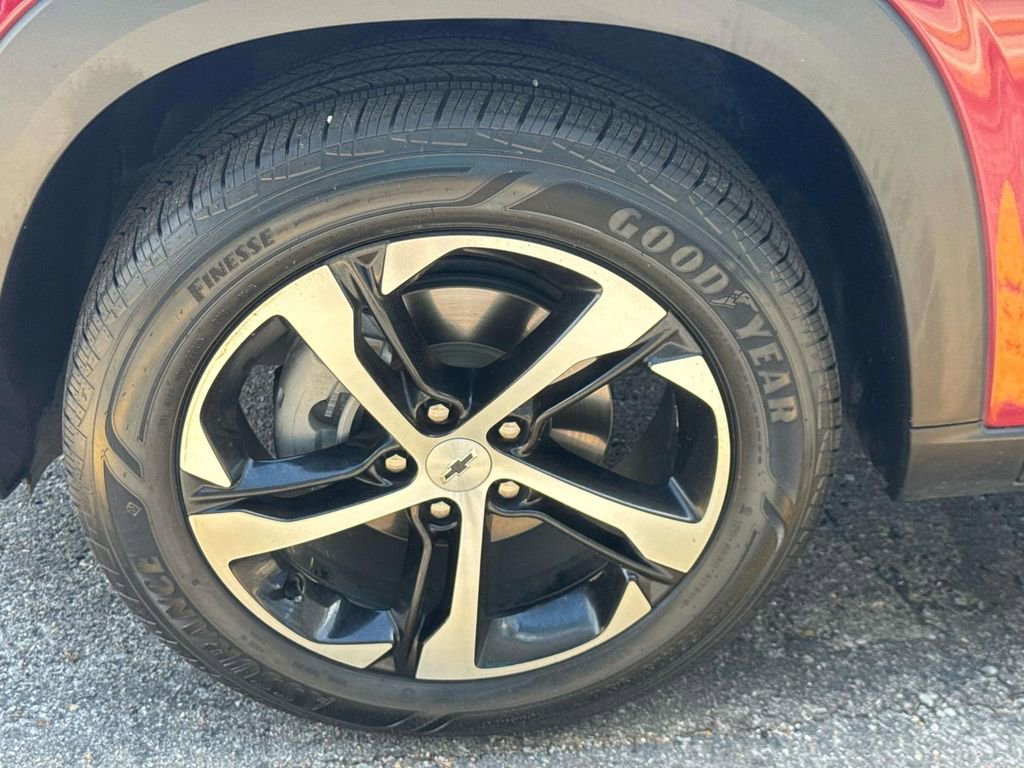Certified 2024 Chevrolet Trax RS image 5