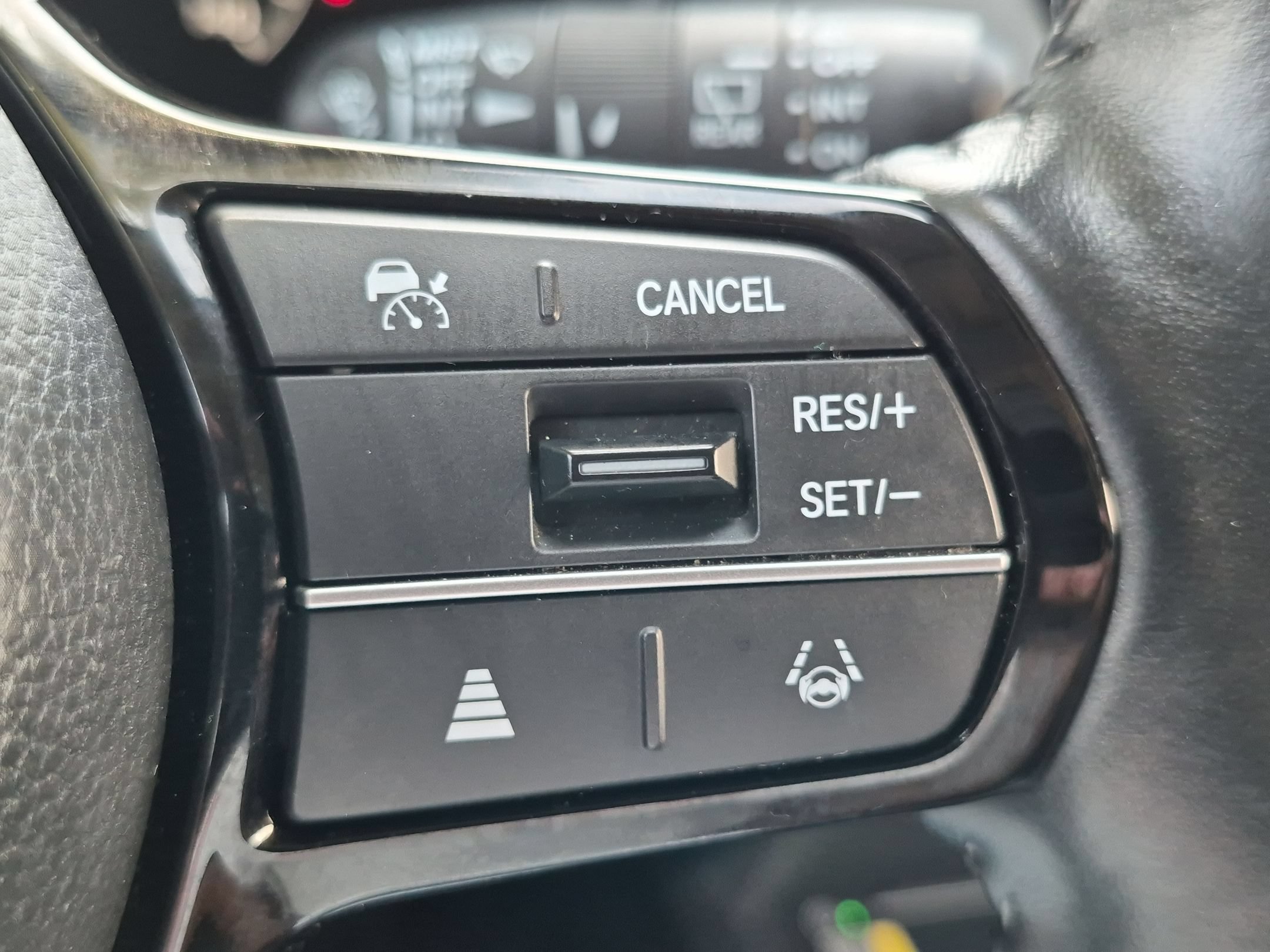Certified 2023 Honda HR-V EX-L image 16