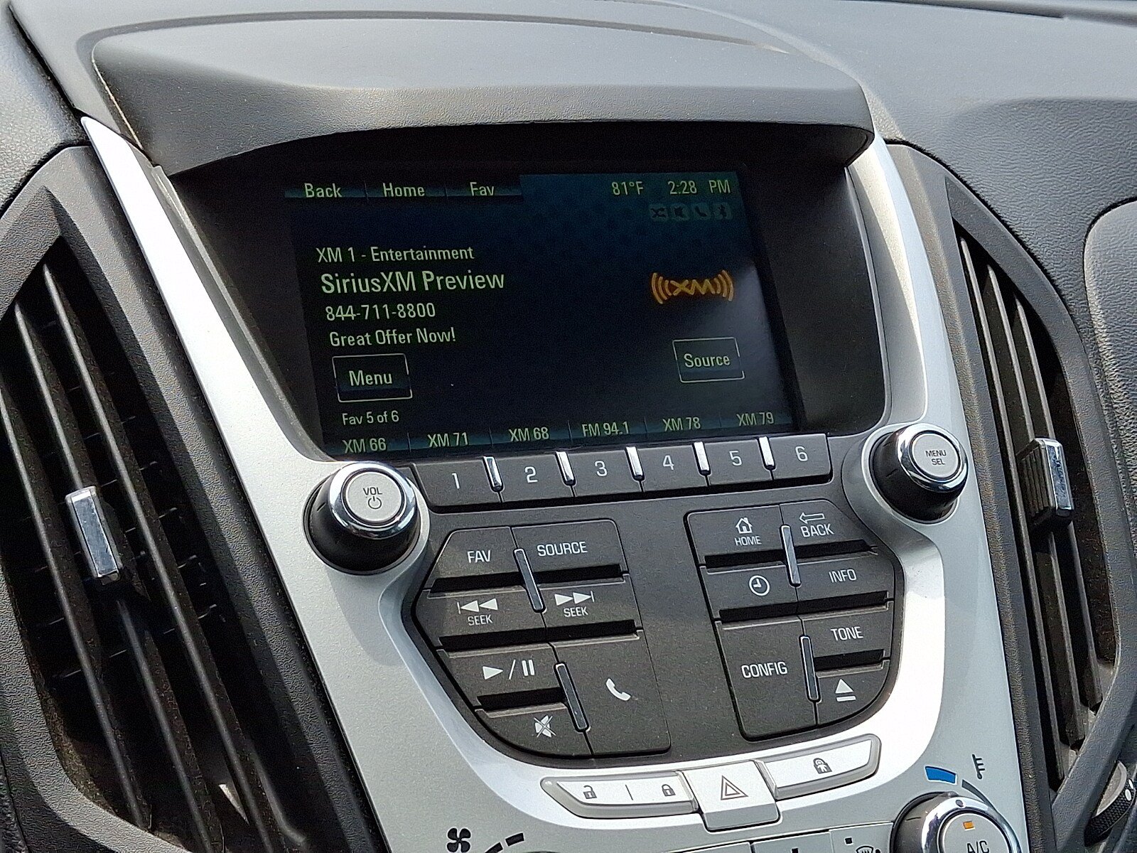 Used 2012 Chevrolet Equinox LT w/ Driver Convenience Package FWD image 19