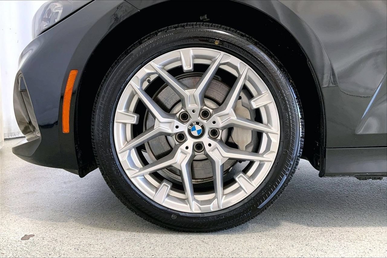 Used 2025 BMW 330i xDrive Sedan AWD/4WD image 8