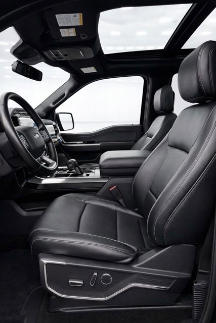 Used 2023 Ford F150 Lariat w/ Equipment Group 502A High image 9