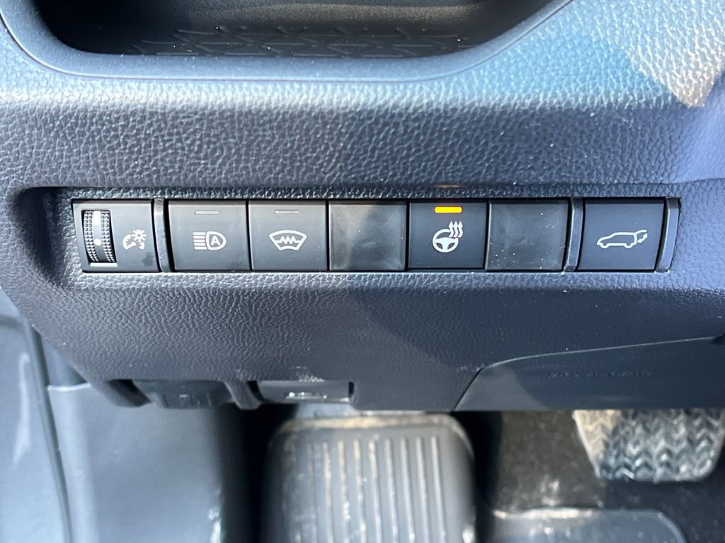 New 2025 Toyota RAV4 XLE w/ Convenience Package image 28