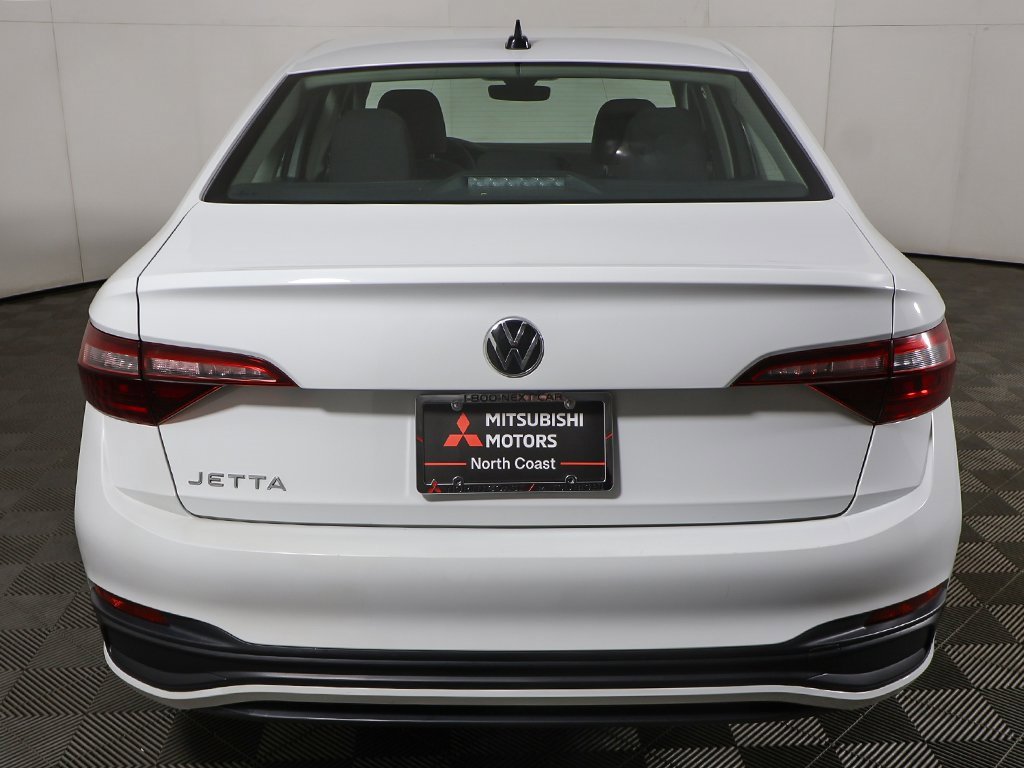Used 2024 Volkswagen Jetta S image 10
