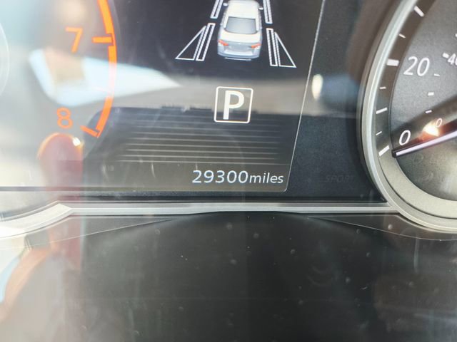 Used 2024 Nissan Versa SR image 20