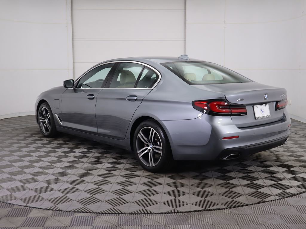 Used 2021 BMW 530e xDrive 530e iPerformance w/ Convenience Package image 7