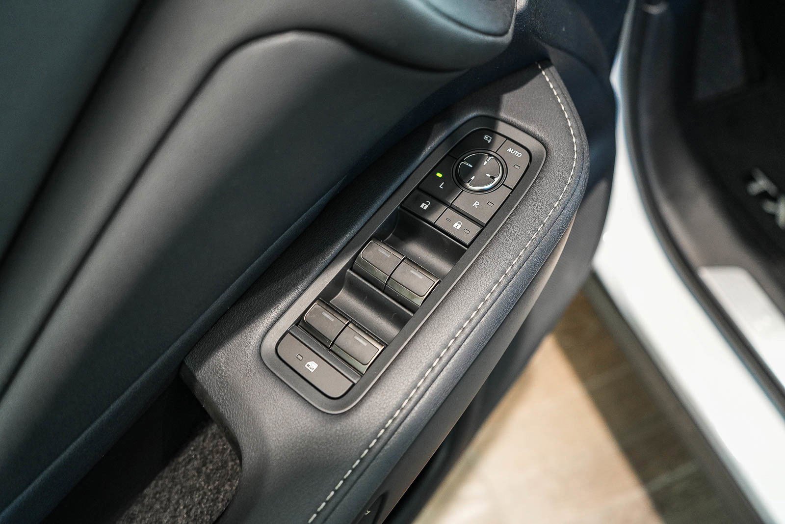 New 2026 Lexus TX 350 FWD image 18