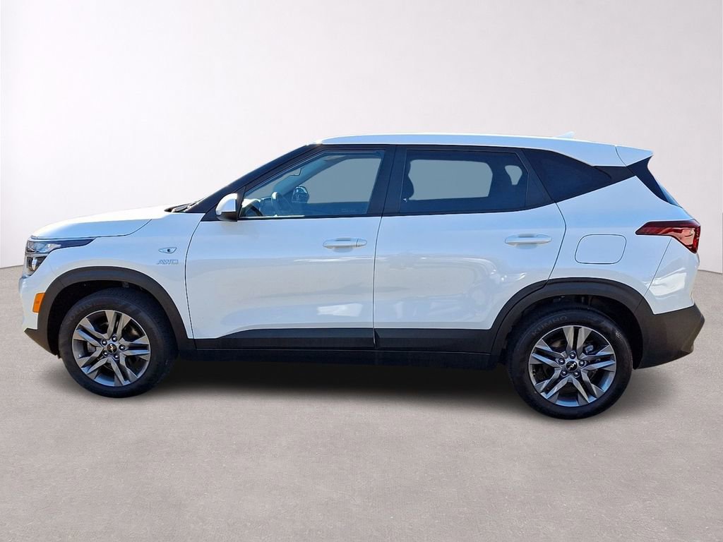 Used 2023 Kia Seltos LX image 4