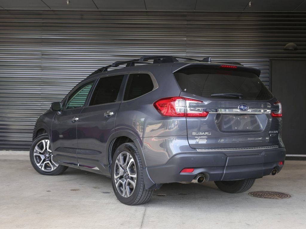 Used 2023 Subaru Ascent Touring image 3