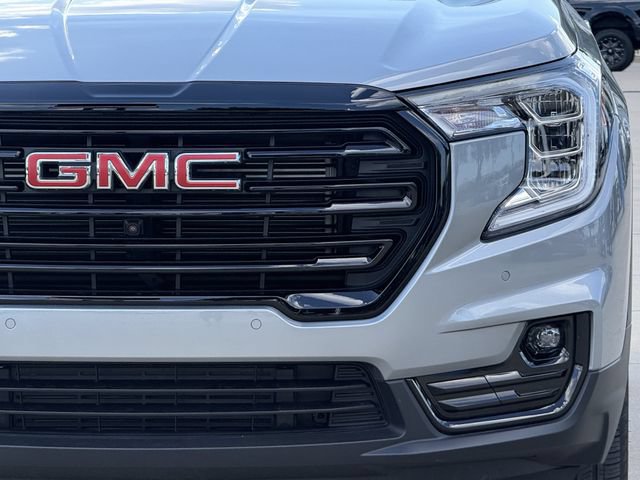 Certified 2023 GMC Terrain SLT w/ Infotainment Package II AWD/4WD image 10