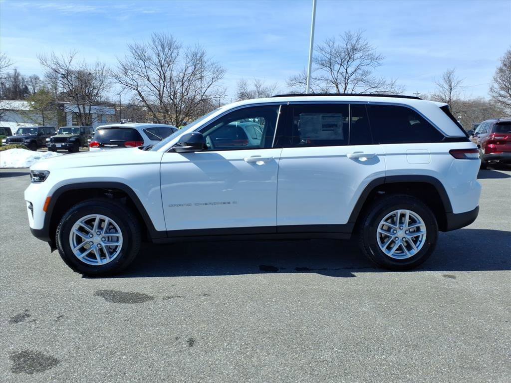 New 2026 Jeep Grand Cherokee Laredo X AWD/4WD image 6