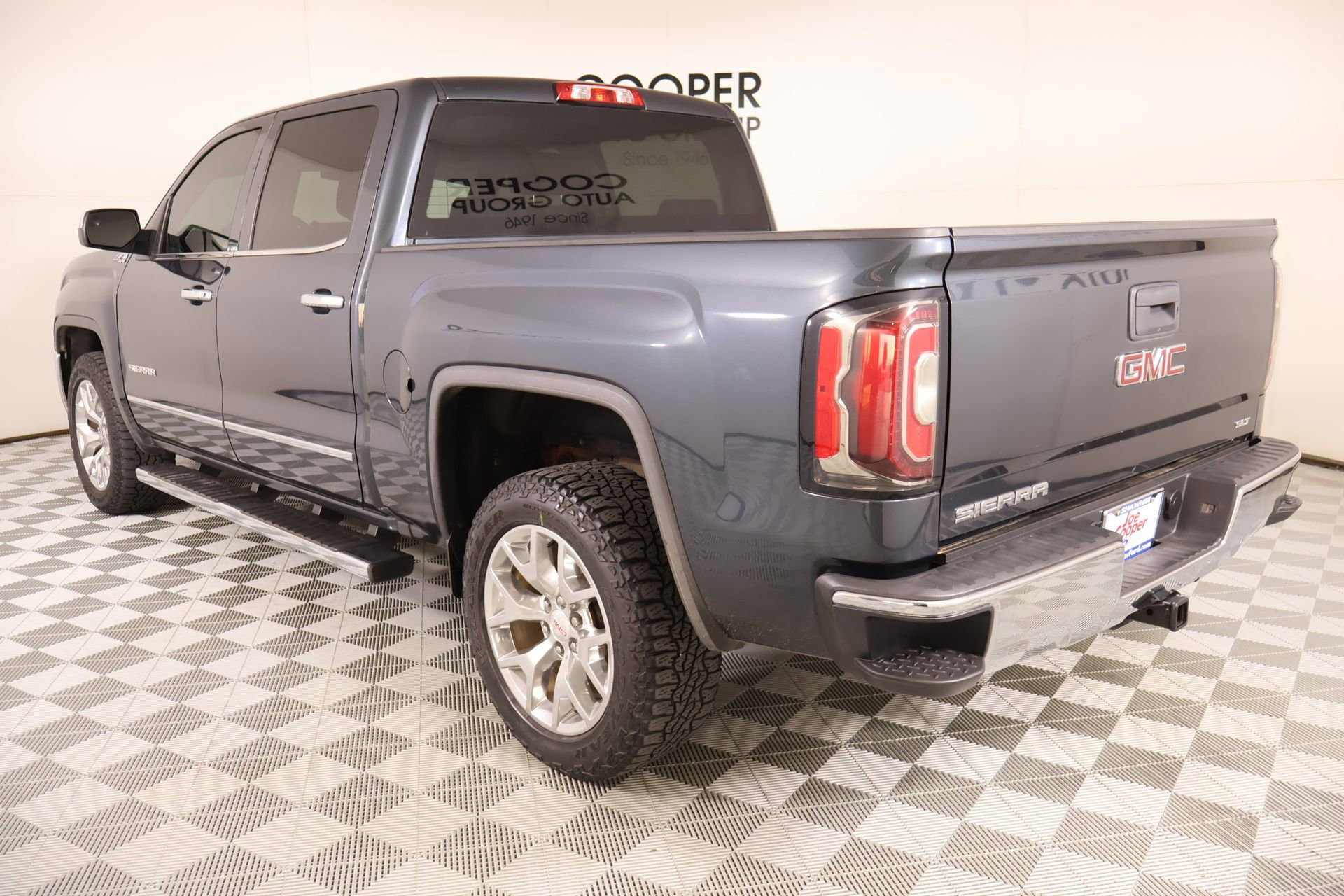 Used 2017 GMC Sierra 1500 SLT w/ SLT Premium Package AWD/4WD image 22