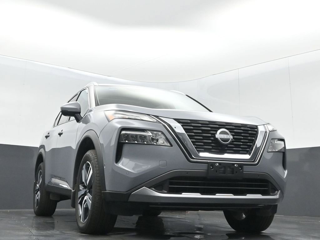 Used 2023 Nissan Rogue SL w/ SL Premium Package image 5