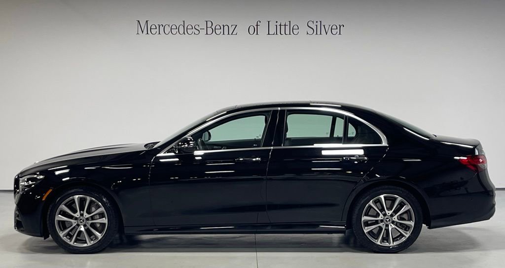 Used 2022 Mercedes-Benz E 450 4MATIC Sedan image 2
