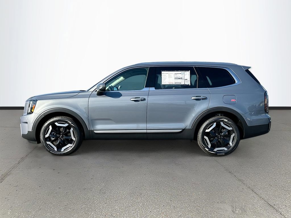 Used 2025 Kia Telluride EX w/ EX Captain's Chair Package image 4