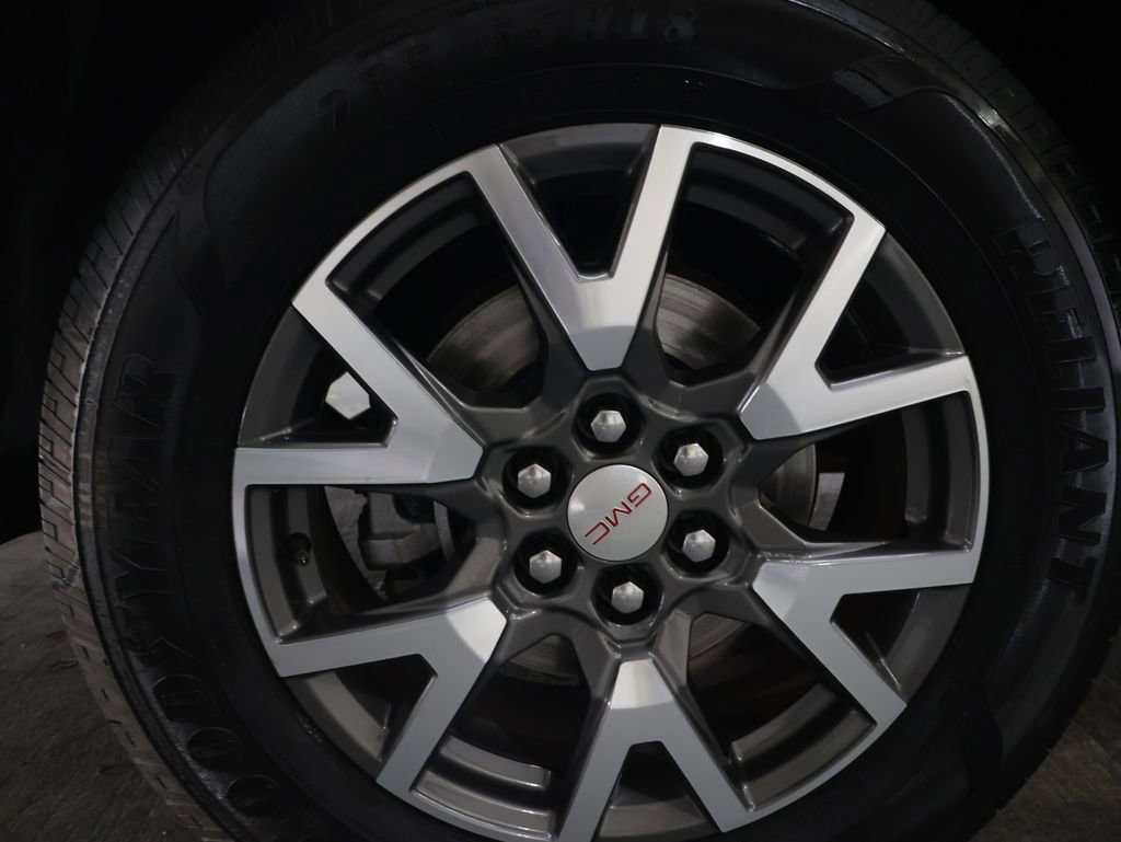 Used 2020 GMC Acadia SLE FWD image 31