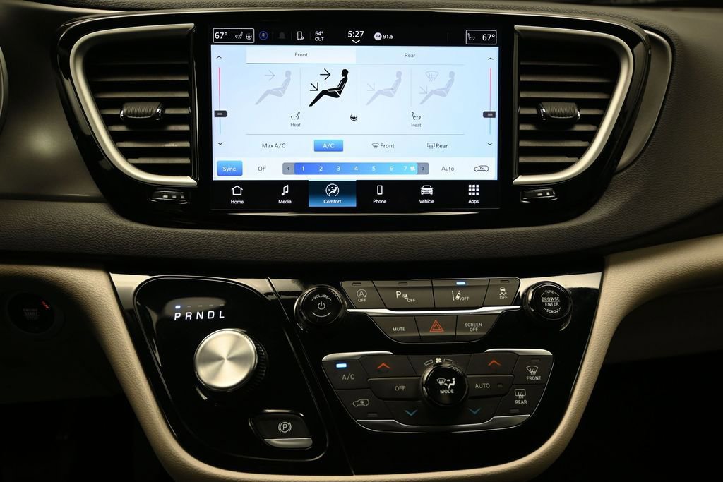 Used 2024 Chrysler Pacifica Touring-L FWD image 30
