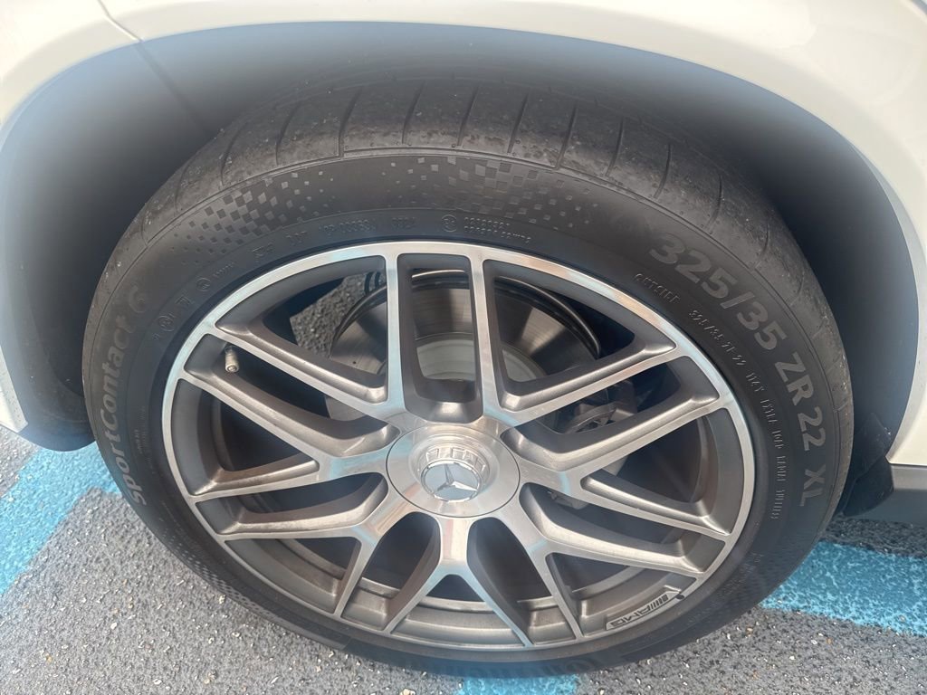 Used 2025 Mercedes-Benz GLE 53 AMG 4MATIC image 7