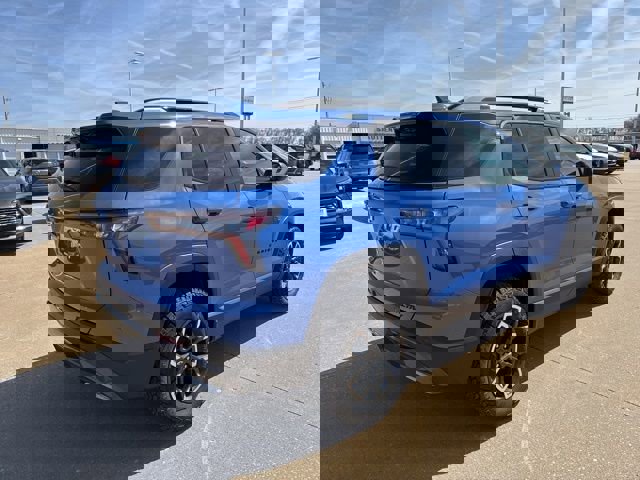 New 2026 Chevrolet Equinox ACTIV image 3