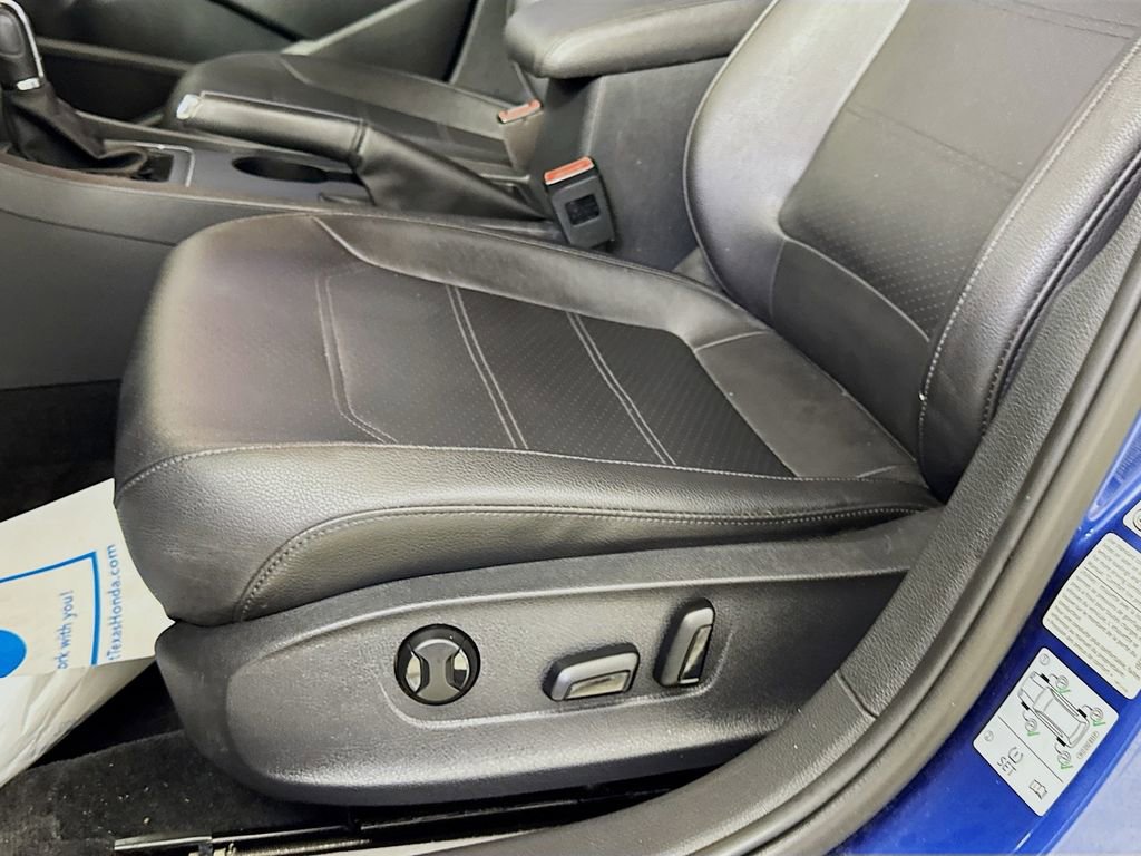Used 2017 Volkswagen Passat 1.8T R-Line FWD image 23