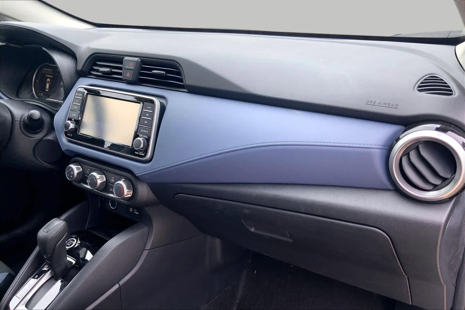 Used 2024 Nissan Versa SV w/ Trunk Package FWD image 18