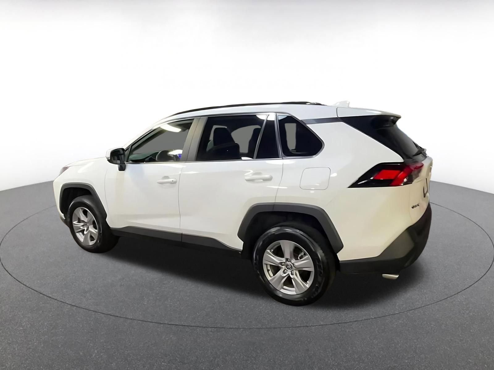 Used 2025 Toyota RAV4 XLE image 10