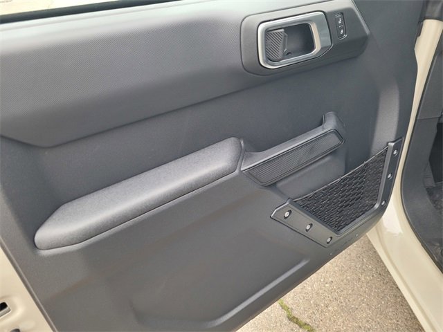 New 2025 Ford Bronco Base image 8