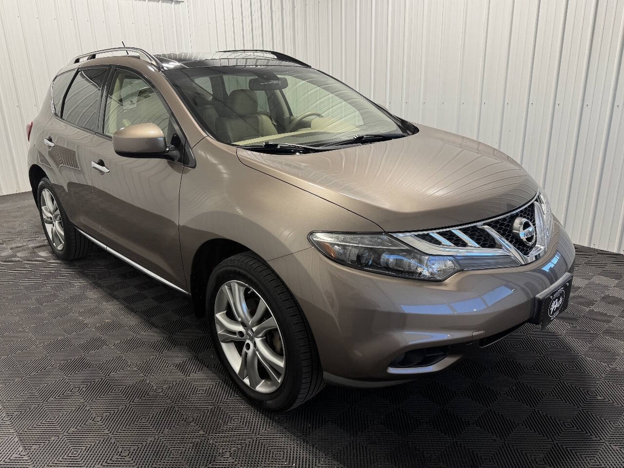 Used 2014 Nissan Murano LE AWD/4WD image 2