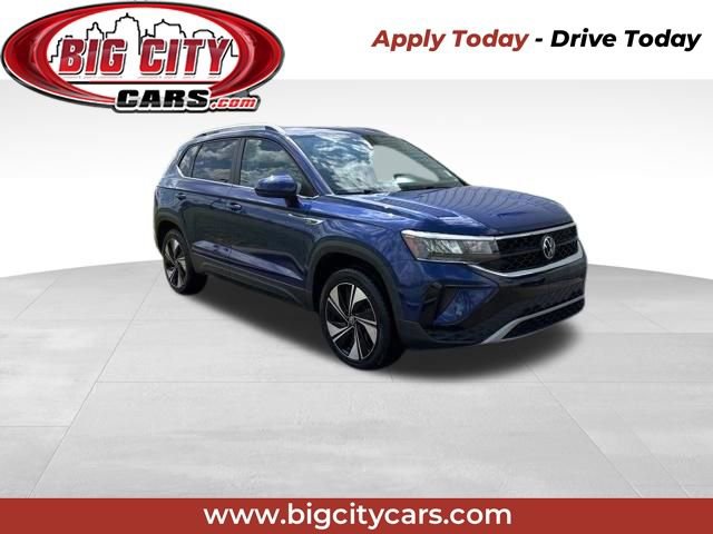 Used 2023 Volkswagen Taos SE AWD/4WD image 1