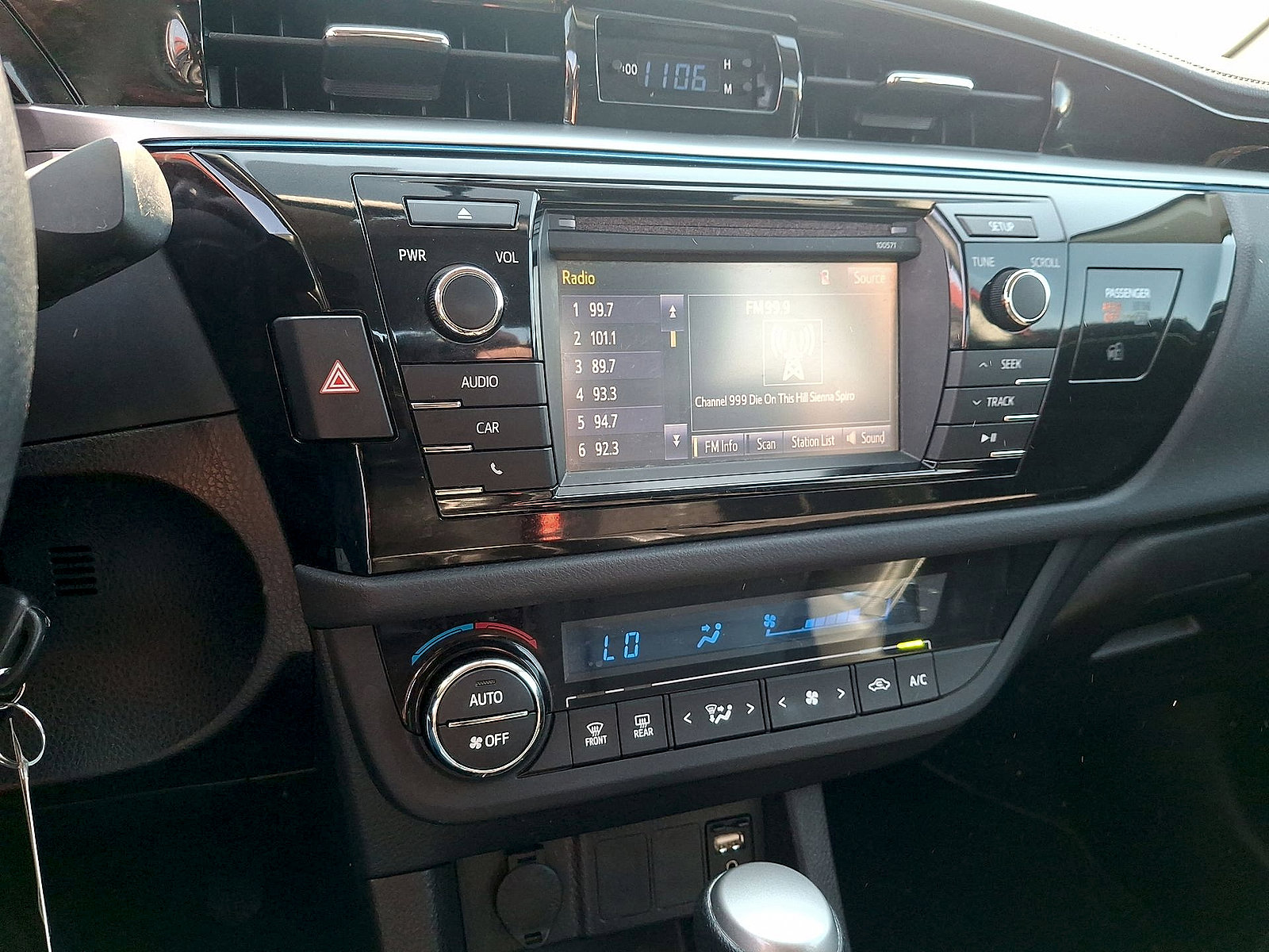 Used 2016 Toyota Corolla S FWD image 14