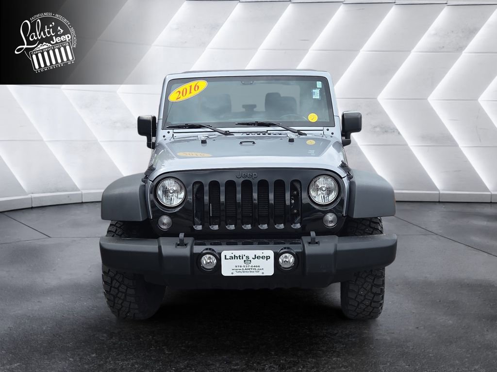Used 2016 Jeep Wrangler Sport AWD/4WD image 2