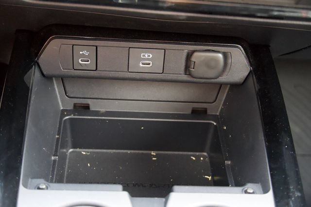 Used 2026 Toyota Prius Plug-In Hybrid FWD image 36